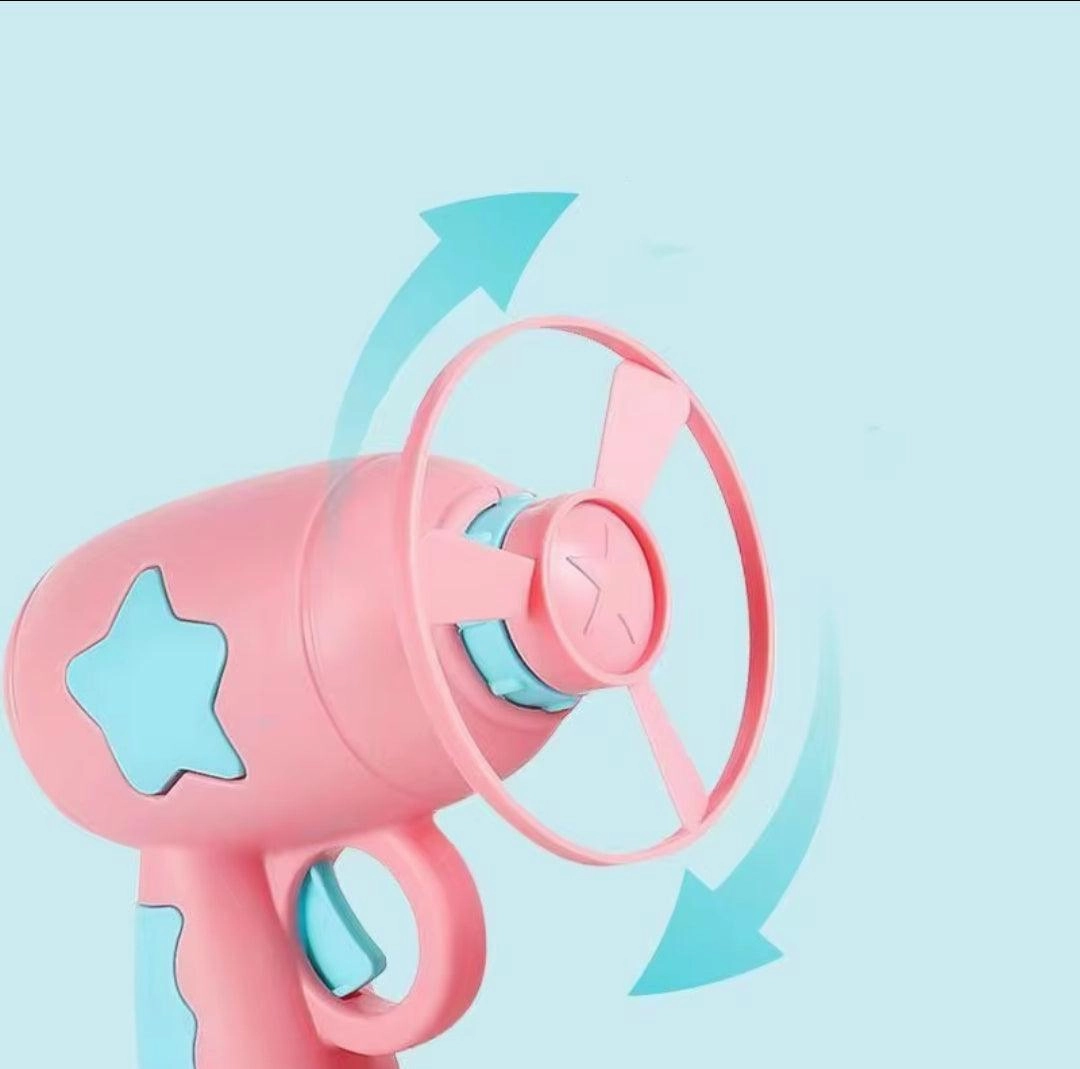 Cat Frisbee Flying Shooter Game