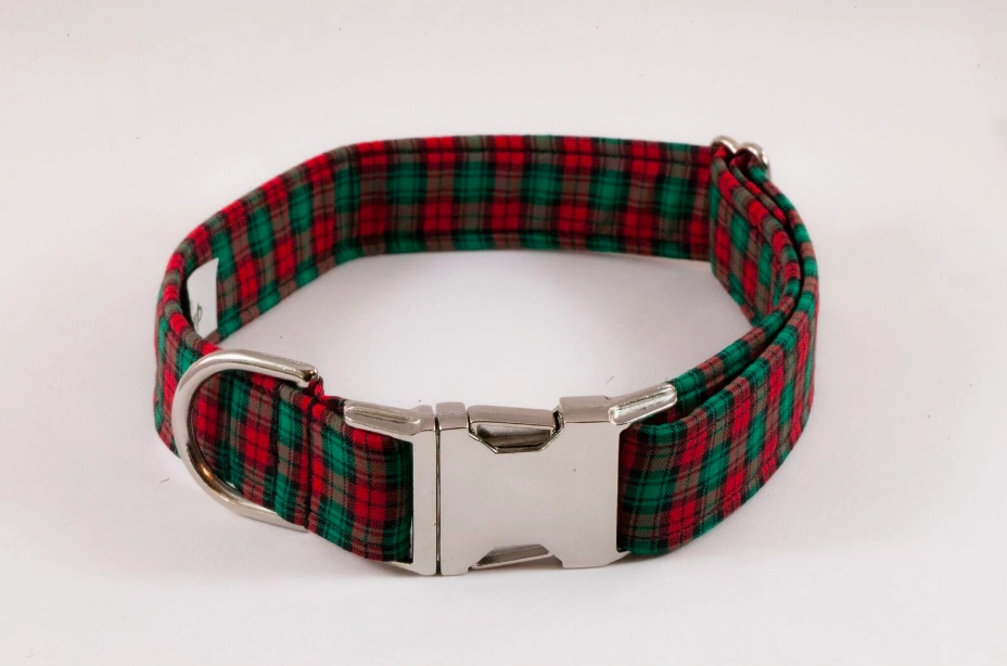 Classic Red and Green Christmas Plaid Bow Tie Dog Collar