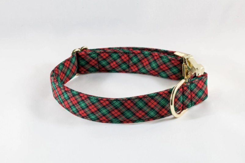 Classic Red and Green Christmas Plaid Dog Collar