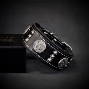 The "Maximus" collar 2 inch wide black & silver