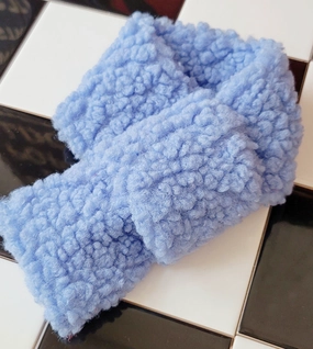 Wooflink Vivid Winter Scarf in Blue
